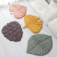 Pet Leaf Blanket