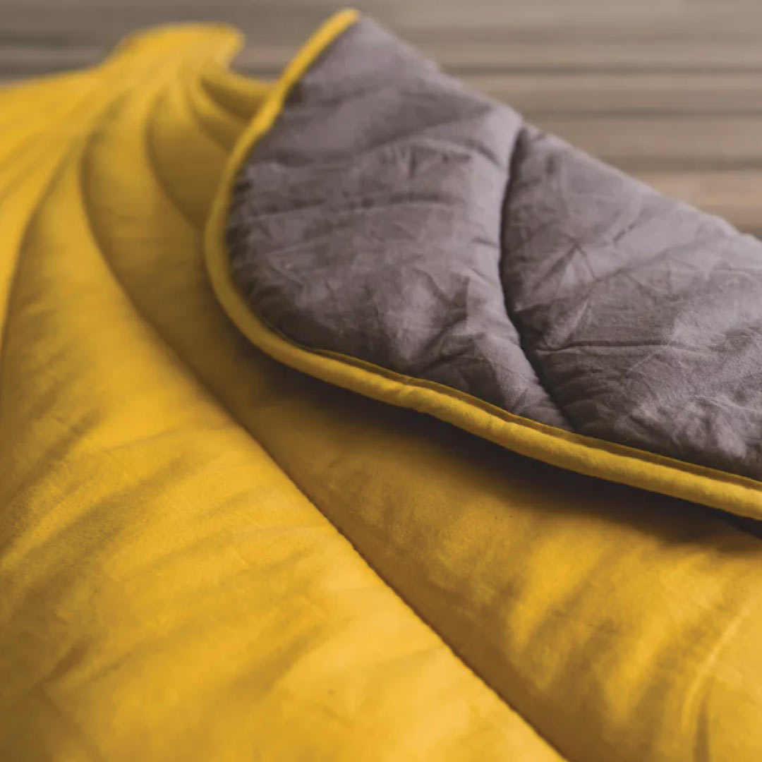 Pet Leaf Blanket